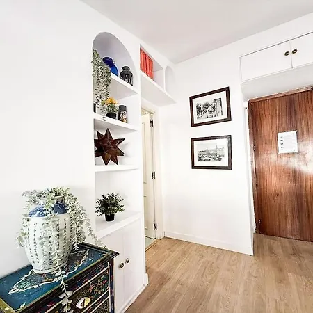 Charming Penthouse In Madrid-centro - Oso Apartment Madrid