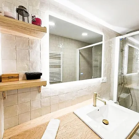 Charming Penthouse In Madrid-centro - Oso * Madrid