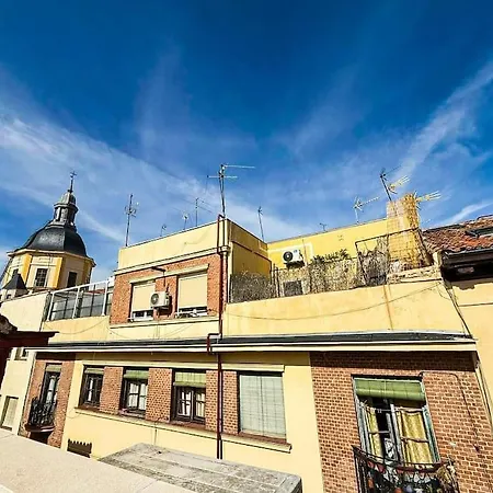 Charming Penthouse In Madrid-centro - Oso Apartment