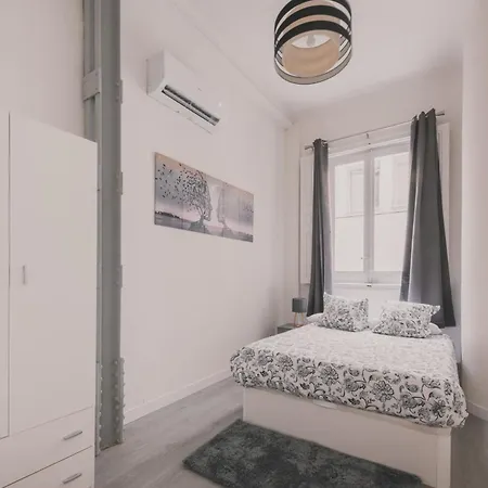 Appartement Amplio Piso De 7 Habs, 4 Banos Sobre Calle Gran Via *