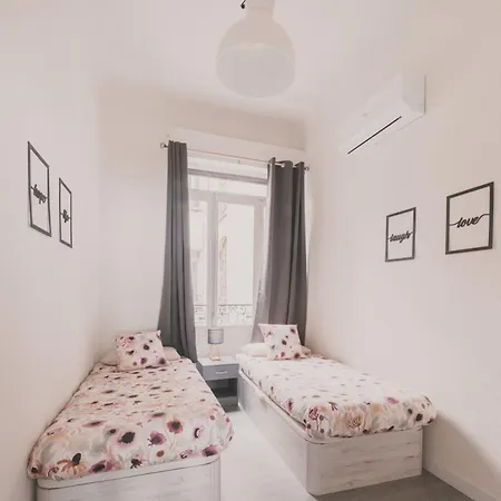 Amplio Piso De 7 Habs, 4 Banos Sobre Calle Gran Via Apartment Madrid