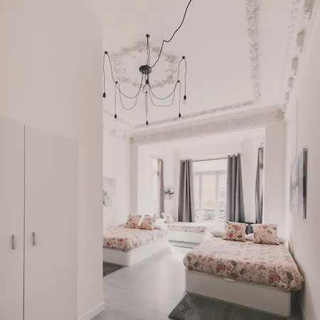 Appartement Amplio Piso De 7 Habs, 4 Banos Sobre Calle Gran Via *