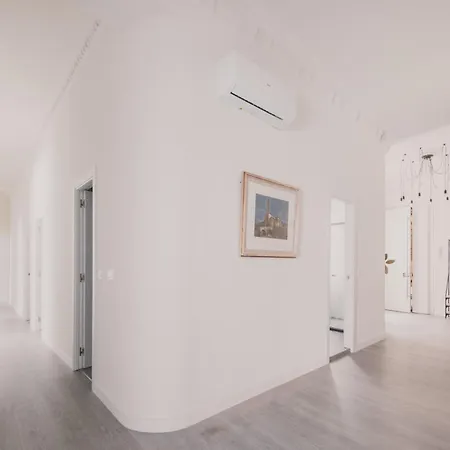 Apartment Amplio Piso De 7 Habs, 4 Banos Sobre Calle Gran Via Madrid