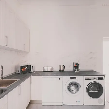 Amplio Piso De 7 Habs, 4 Banos Sobre Calle Gran Via Apartment Madrid