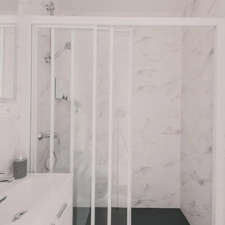 Amplio Piso De 7 Habs, 4 Banos Sobre Calle Gran Via Appartement Madrid