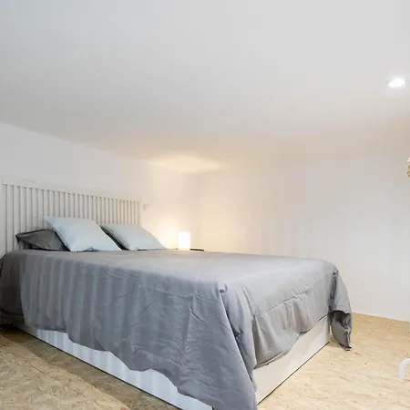Apartment Nuevo Loft Reformado M Vadillo 4pax D Madrid