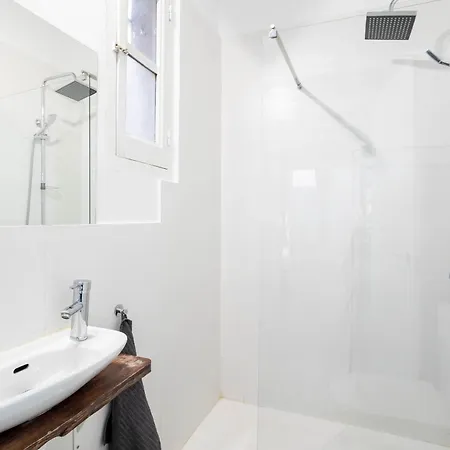 Apartment Nuevo Loft Reformado M Vadillo 4pax D Madrid