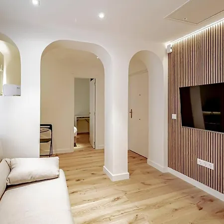 New Modern Malasana - Chueca 5 Pax Apartment Madrid