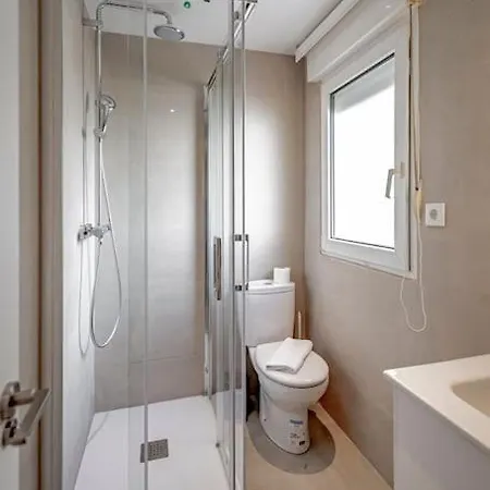 New Modern Malasana - Chueca 5 Pax