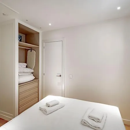 New Modern Malasana - Chueca 5 Pax Apartment Madrid