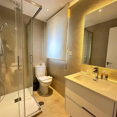 New Modern Malasana - Chueca 5 Pax *