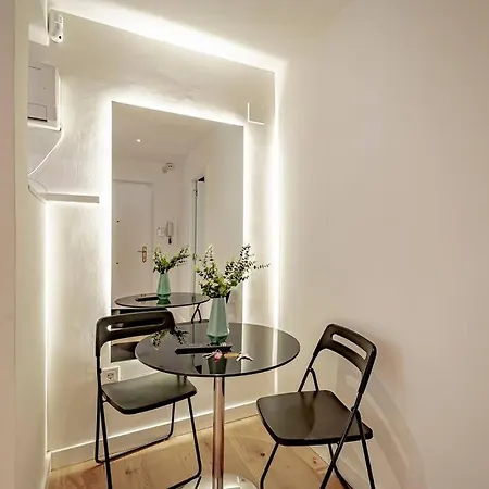 New Modern Malasana - Chueca 5 Pax Apartment *