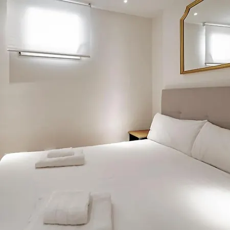 Apartment New Modern Malasana - Chueca 5 Pax