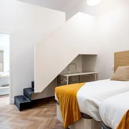 #5 New Duplex 2 Bedroom Flat In City Center Apartment