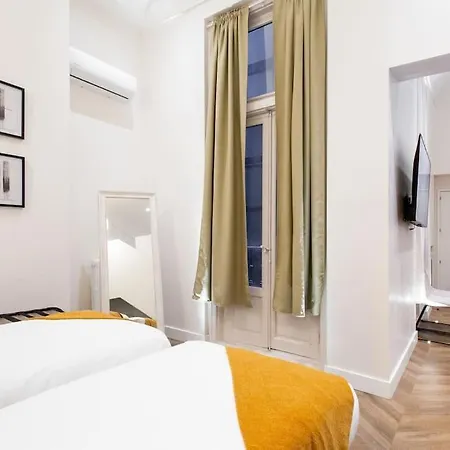 Apartment #5 New Duplex 2 Bedroom Flat In City Center