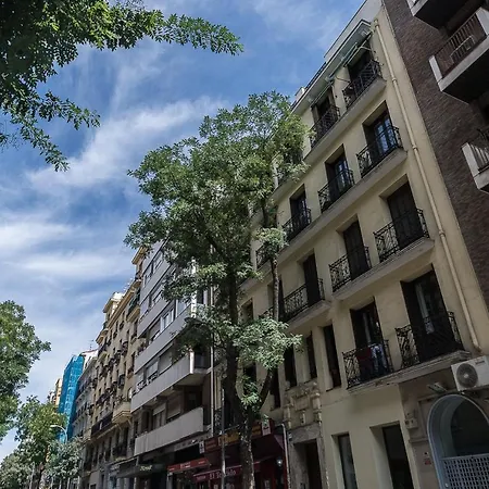 Apartamento Homeclub Moderno Bajo Andres Mellado I Madri