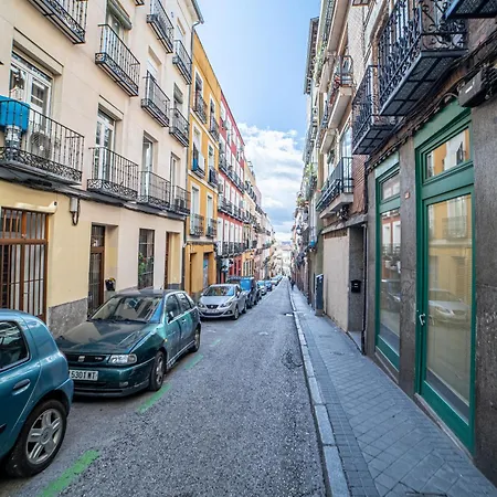 New Flat , Modern , Wifi, 10min Sol, 5 Reina Sofia Apartamento *