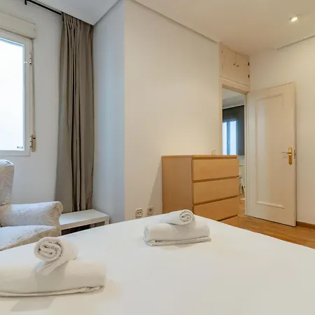 Cozy -1bedroom 1bath -anton Martin Madrid