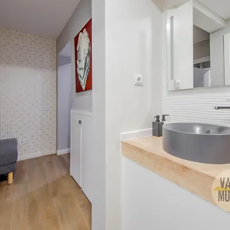 Nuevo Piso 7pax En El Corazon Del Rastro E1 Apartment Madrid