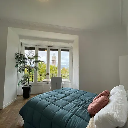 First Stop- Lope De Vega's Dream Coliving Guest house Madrid