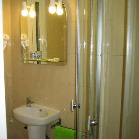 Guest house Goyal Pizarro 3*