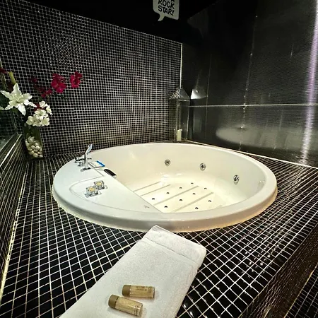 Con Jacuzzi Apartment Madrid