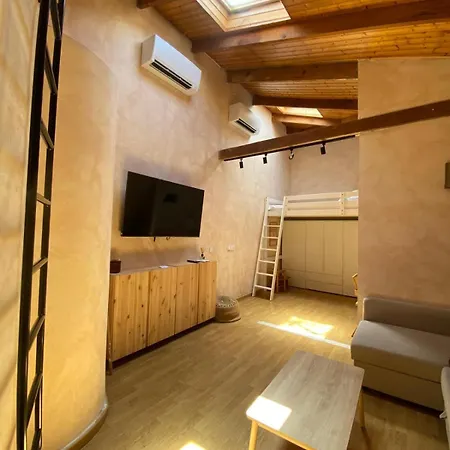 Nuevo Y Moderno Apartamento En *