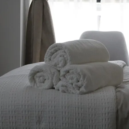 Urban Suites- Nuevo Apartahotel-7 Boutique Full Equiped Madrid