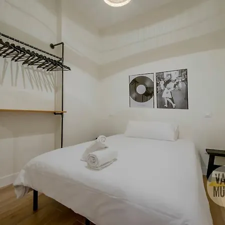 Apartment Cool Y Centrico 6px En Plena Plaza Del Carmen E2 Madrid