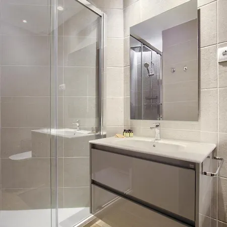 Dobo Homes - G53 * Madrid