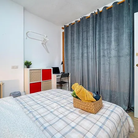 P Casacafe Calle Carlos Dubois 3 Aparthotel *