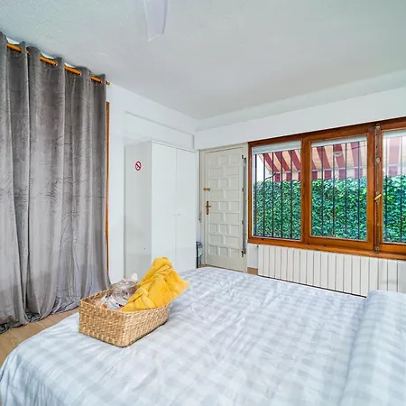 Aparthotel P Casacafe Calle Carlos Dubois 3