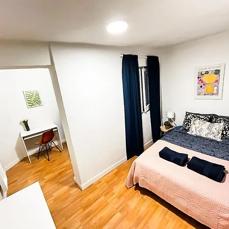 - Callao Ch Hostel Madrid