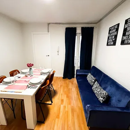 - Callao Ch Hostel Madrid