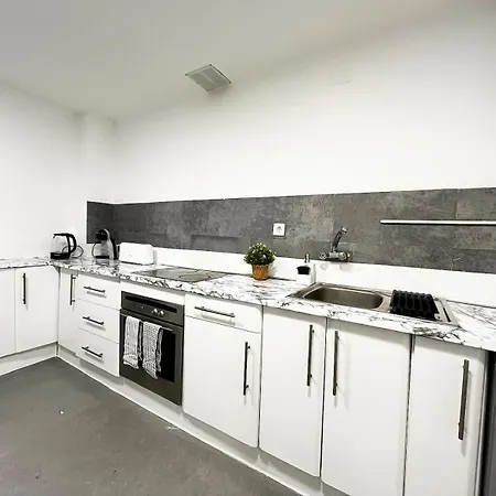 - Callao Ch Hostel Madrid