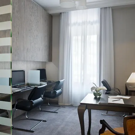 Intercontinental By Ihg 5*
