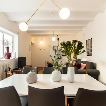 Moderno Y Luminoso - Heros Apartment *