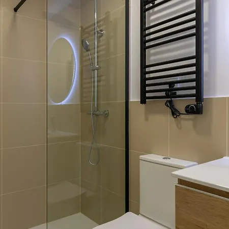 Homeabout Tetuan Madrid