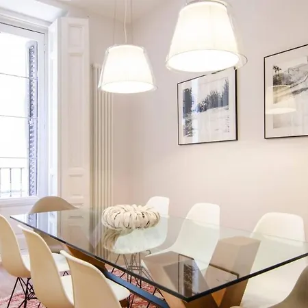 Renovated And Modern- 3bd 2bth- Anton Martin Apartment *