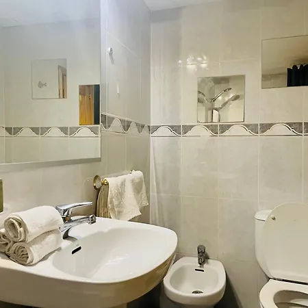 Apartment In Downtown