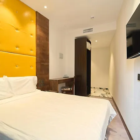 Menoir Dorsett Usera Madrid