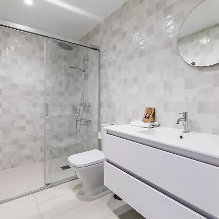 Caterina Ventas Apartment