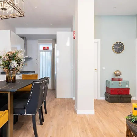 Apartamento Deluxe Reina Sofia Atocha Comfy Madrid
