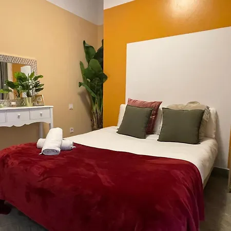 The Garden Of Plaza Callao Apartamento *