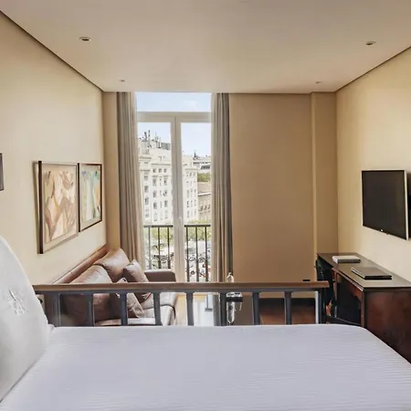 Real Hotell 5*