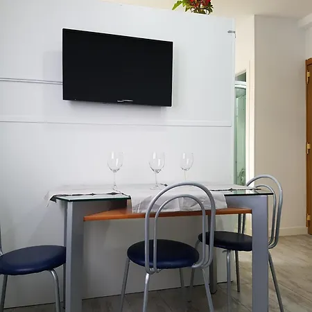 Aparthotel Turisticos Cuenca 3 Madrid