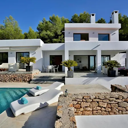 With Outdoor Area Villa Madrid