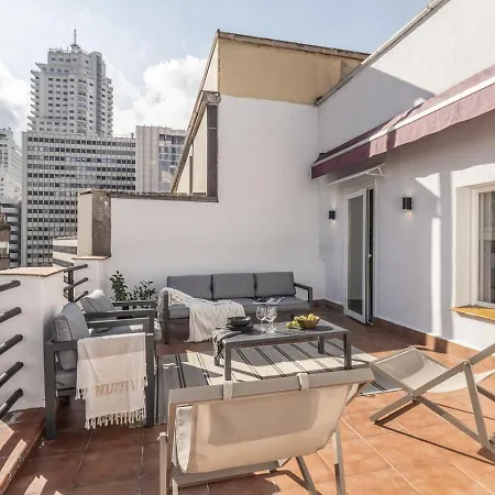 Trentola - 3 Bedroom In Malasana Apartment