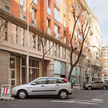 Cardet - 2 Bedrooms And Pool In Almagro * Madrid
