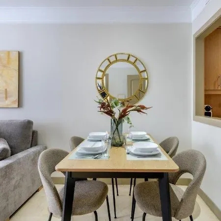 Atocha Exclusive Living Estilo Y Elegancia En El Corazon De La Capital * Madrid